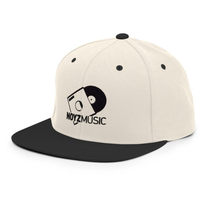 NZBG020 – Gorra snapback (logo NZ negro)