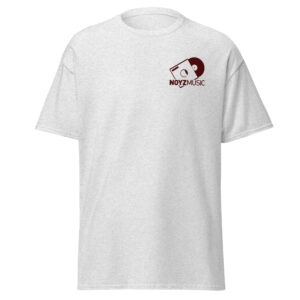 NZBC017 – Camiseta bordada (Logo NZ granate)
